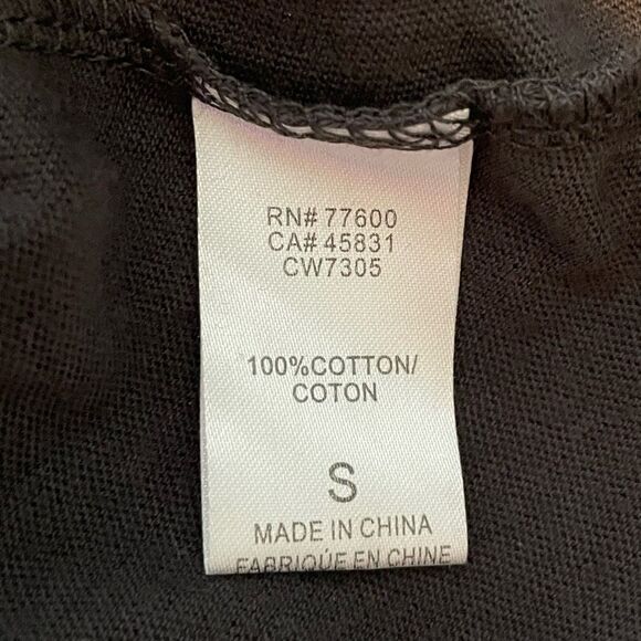 Chaser Gauzy Ruffle Shoulder Flouncy Top Gray Tie Dye Knit Short Sleeve S - Picture 8 of 9